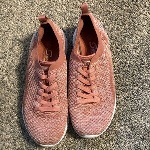 Skechers Women's Pink Knit Sneakers